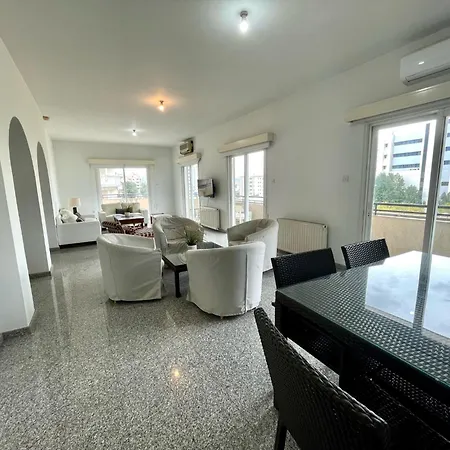 Διαμέρισμα Platform 357 Gravias Spacious *