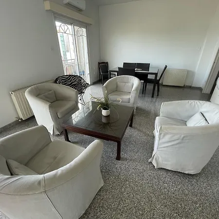 Platform 357 Gravias Spacious
